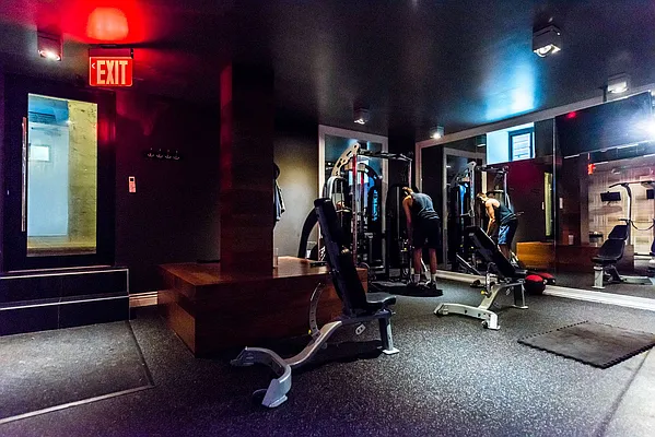 Rented by Nooklyn NYC LLC | media 62