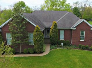 4020 Old Farm Dr, Crestwood, KY 40014