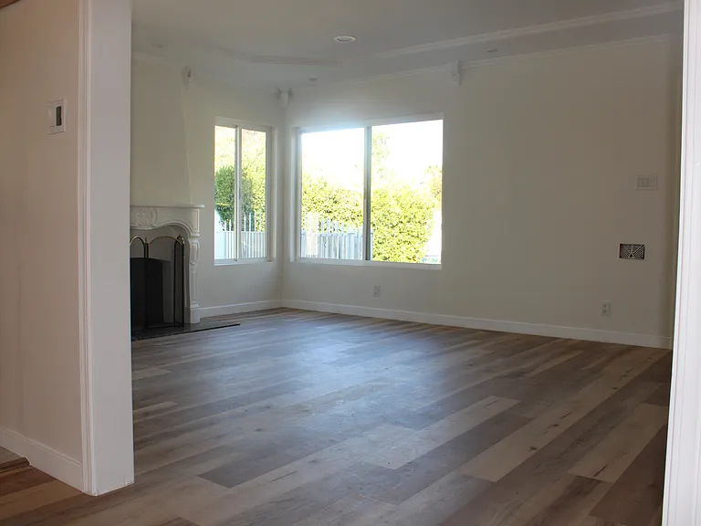 325 Winchester Ave — Photo 3