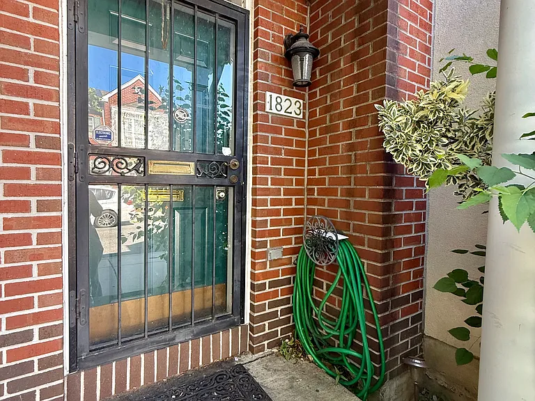 1823 S Napa St — Photo 59