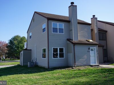 223 E Green Valley Cir, Newark, DE, 19711