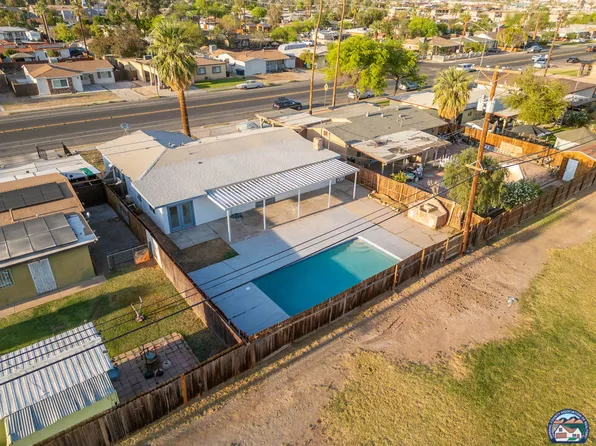 635 Aurora Dr, El Centro, CA 92243