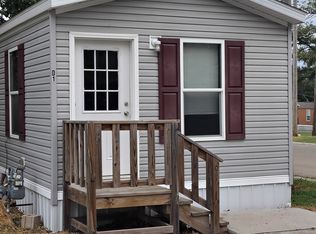 245 SE 29th St #D1, Topeka, KS 66605
