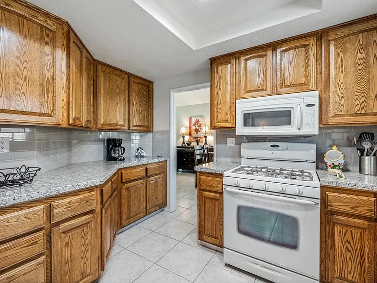 49035 Tango Ct — Photo 27