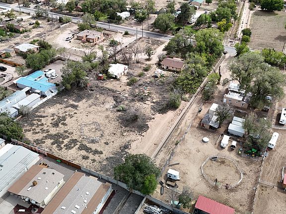 5th image of 505 Mission Ave NE