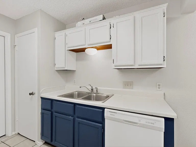 1113 Woodlief Trl — Photo 14