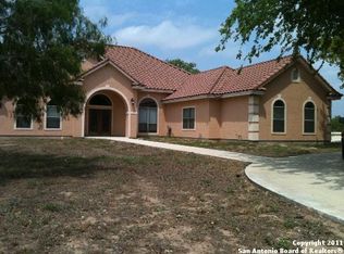 109 Shannon Rdg, Floresville, TX 78114