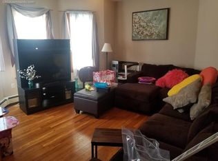 118 Berkshire St #3, Cambridge, MA 02141