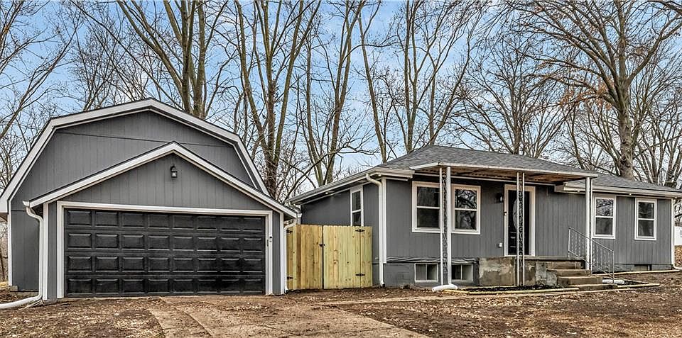 1st image of 2944 N 60th St