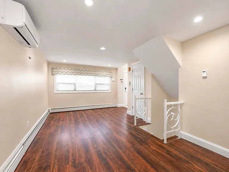 64 Dante Ave — Photo 20