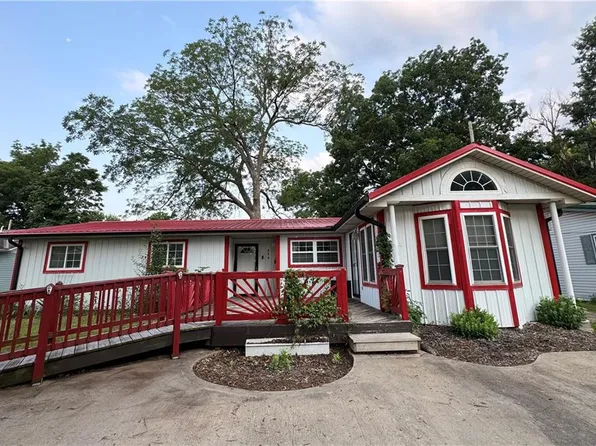 804 N Main St, Butler, MO 64730