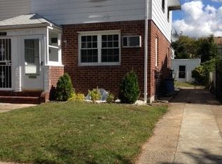 7711 250th St, Bellerose, NY 11426