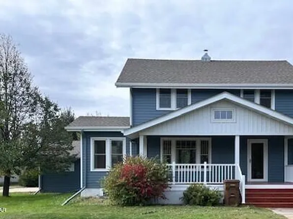 304 S Park St, Northwood, ND 58267