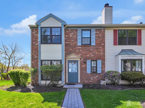 192 Hampshire Ct, Piscataway, NJ 08854