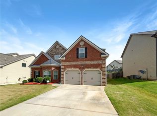 588 Oakville Trl, Hampton, GA 30228