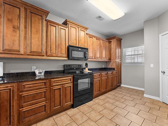 2nd image of 190 Rockwood Lane #2 BLDG 2