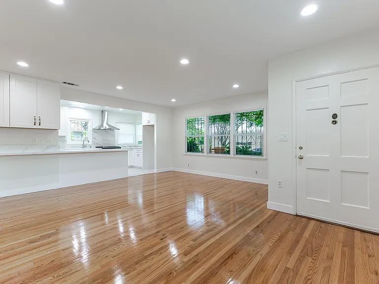 801 Elm Ave #A — Photo 3