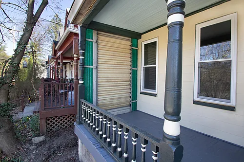 208 Green St #1 Photo 1
