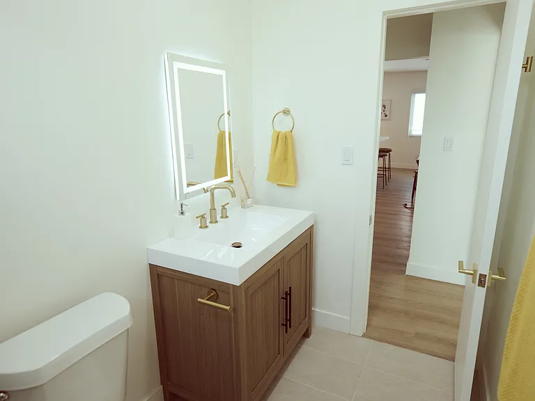 1016 N Crescent Heights Blvd #6 — Photo 15