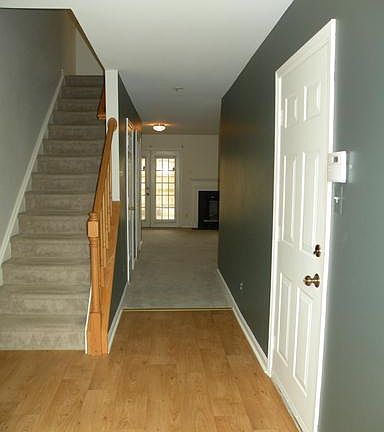 3rd image of 311 Dundee Pl