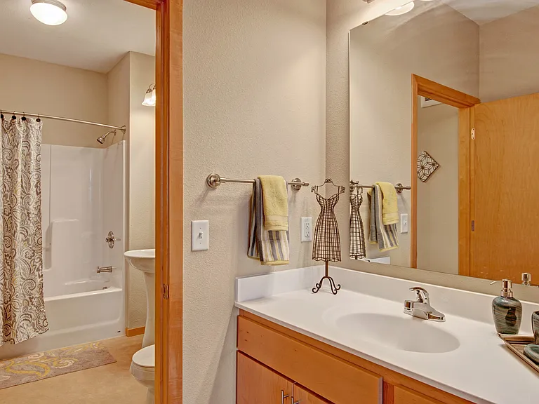 The Covington Apartment Homes — Photo 11
