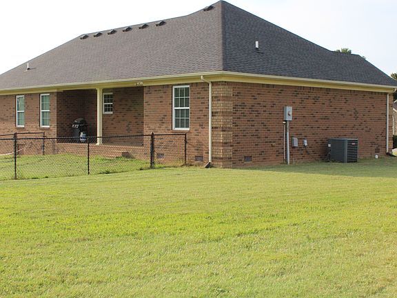 4th image of 231 Jade Dr