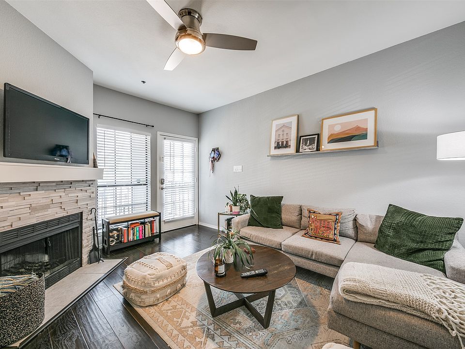 1st image of 4800 W Lovers Ln