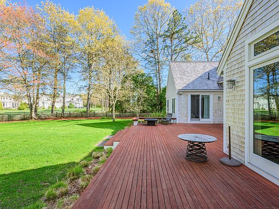 4th image of 131 Dunrobin Road