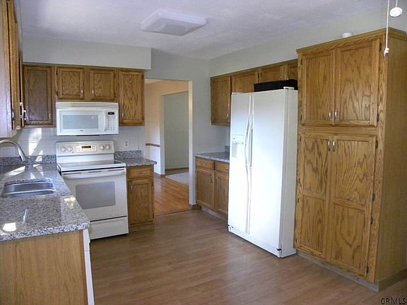3rd image of 55 Evergreen Ave