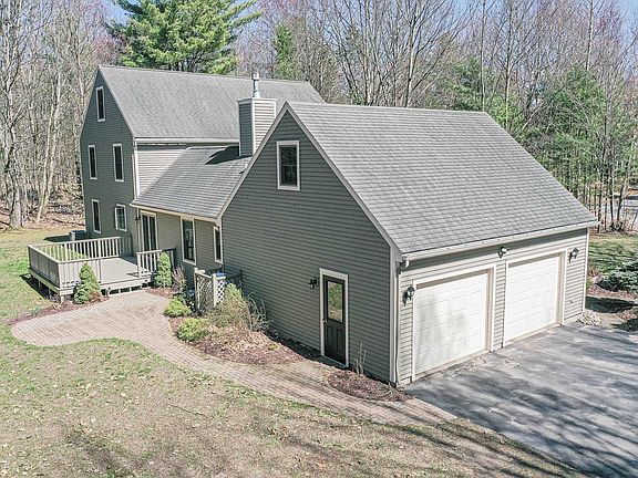 4th image of 15 Beech Cir