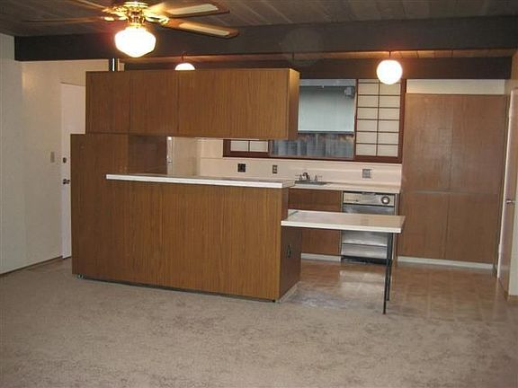 2nd image of 851 Cumberland Dr