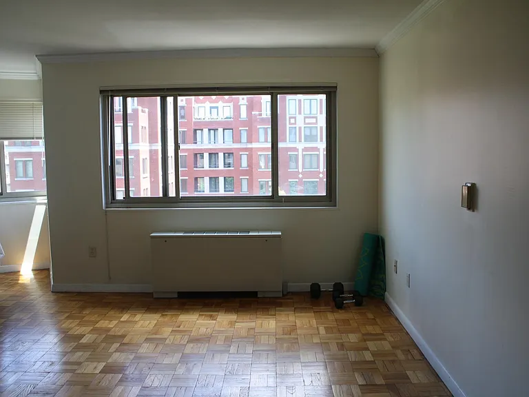 4600 Connecticut Ave NW #806 — Photo 4