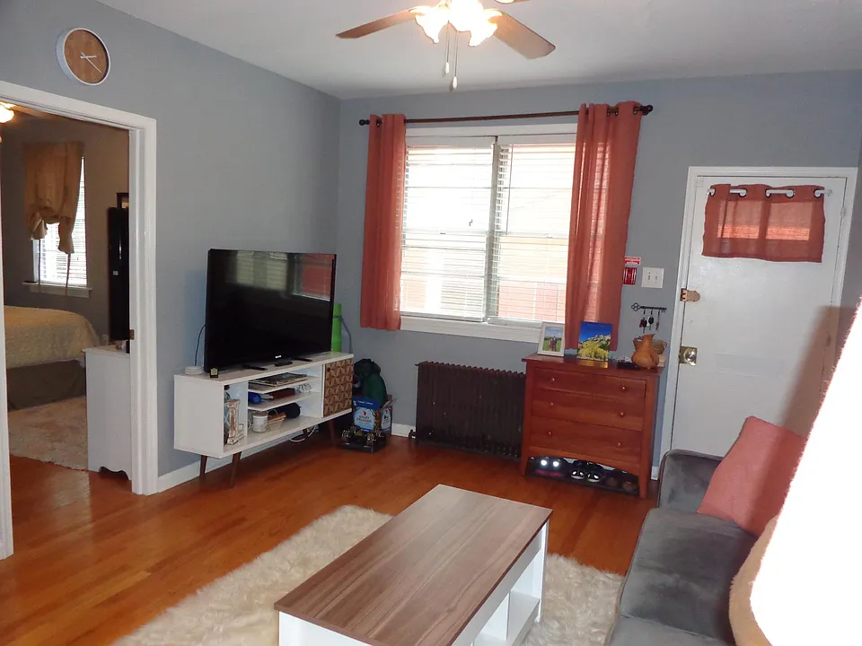 219 Green Ln #8