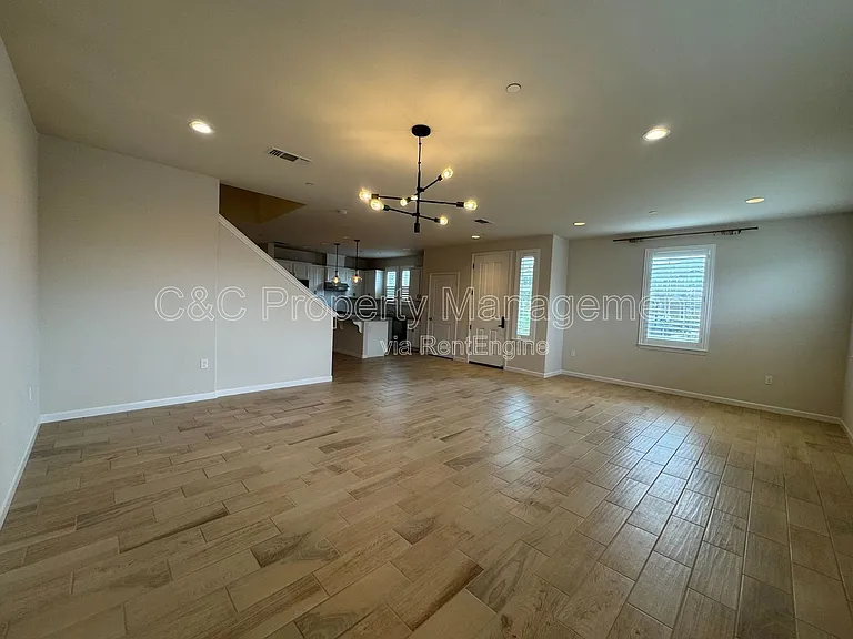 14826 Kit Carson Dr — Photo 7