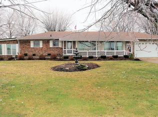 522 Brewer Rd, Danville, IL 61834