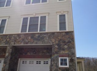 2836 Chinkapin Oak Ln, Woodbridge, VA 22191