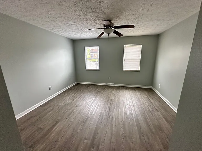 40 Greenbriar Dr #1A — Photo 6