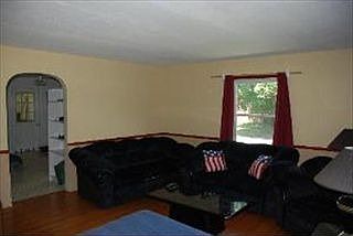 4th image of 1033 Wheeler St