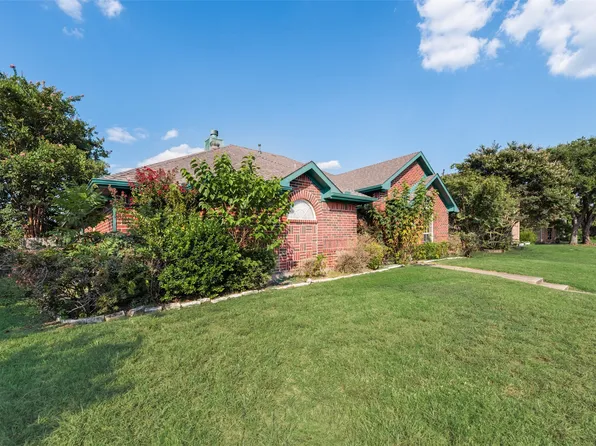 2512 Crystal Falls Dr, Mesquite, TX 75181