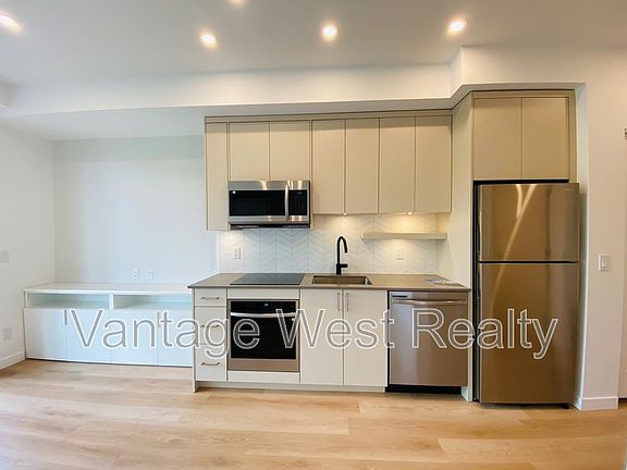 2nd image of 1274 Devonshire Ave #409