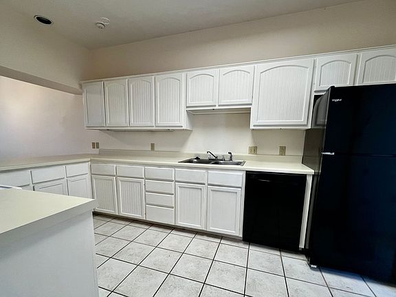 5th image of 2021 Balmoral Dr