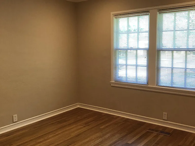 1051 Cherry Ave — Photo 13