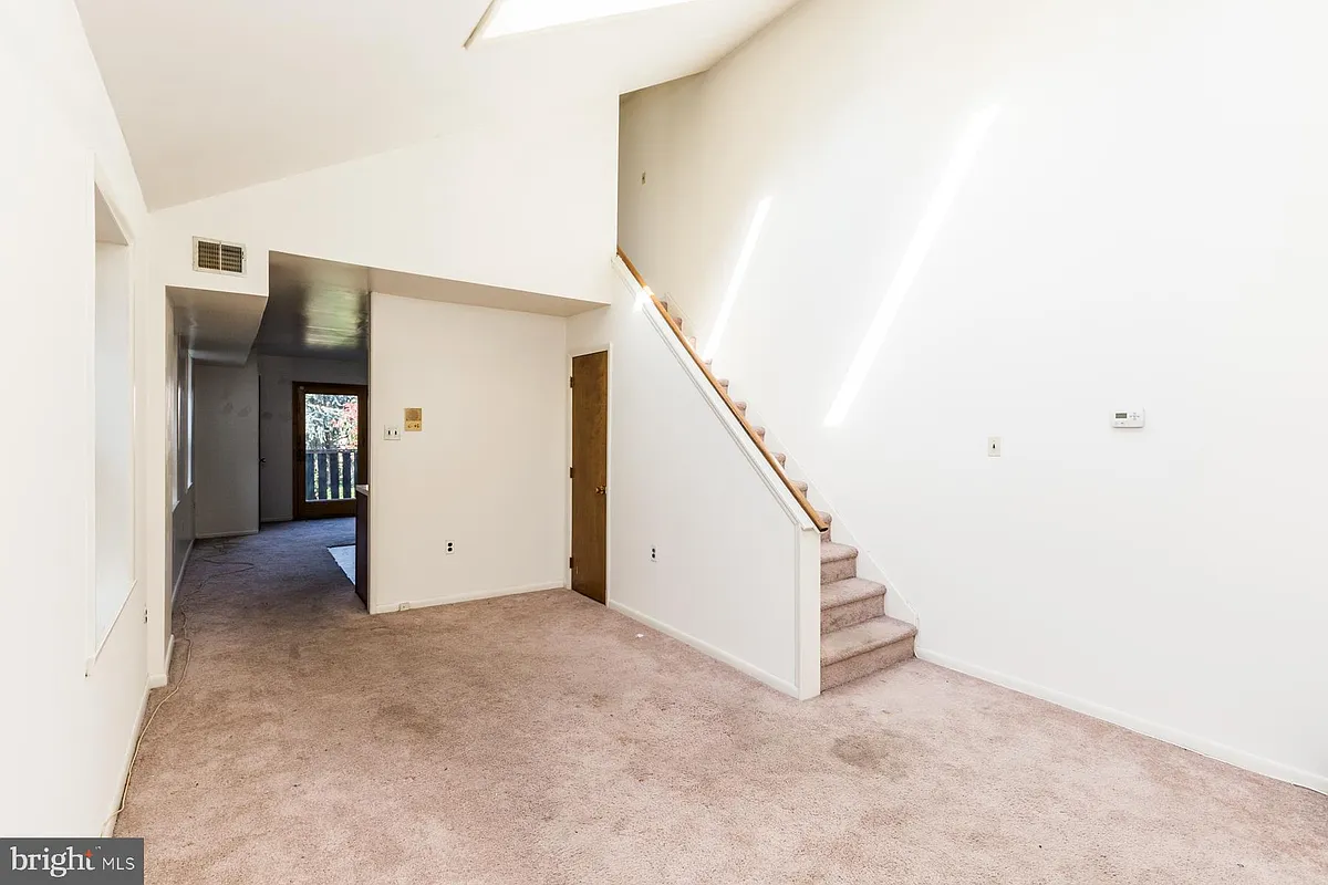 Building Photo - 540 N 4th St #D