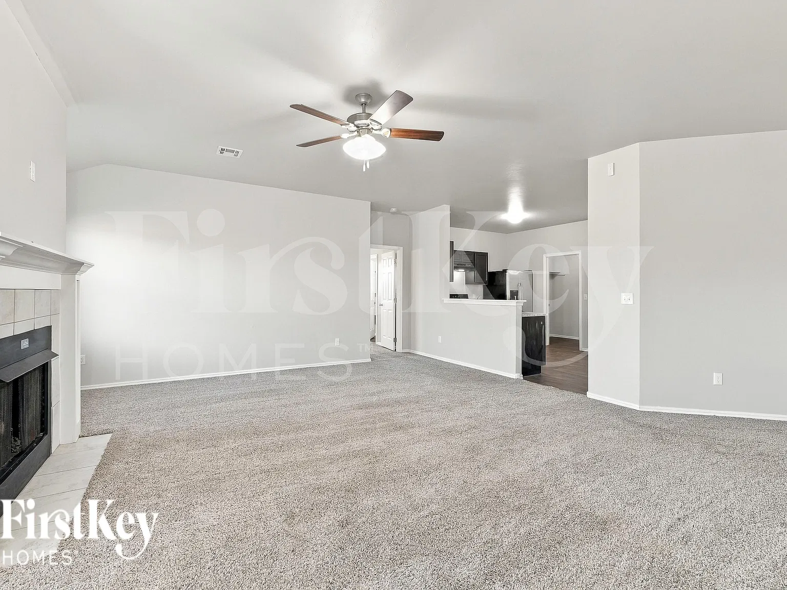 3 bed, 2.0 bath, 1716 sqft, $1,845 — Photo 4