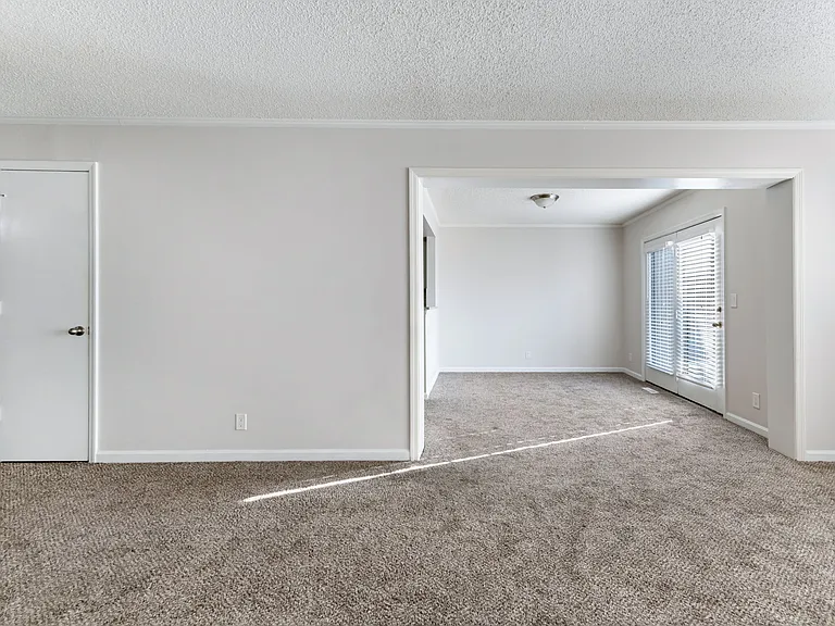 Corinth Place — Photo 27