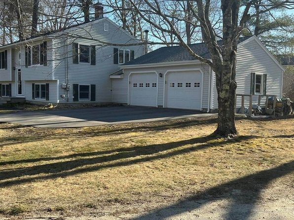 1 Carolyn St
