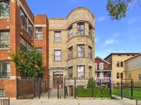 4917 S Prairie Ave, Chicago, IL