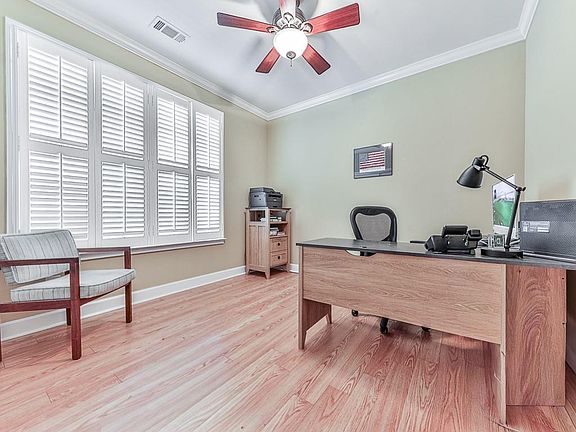 5th image of 234 Balsam Dr