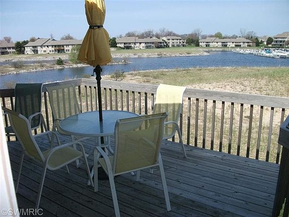 3rd image of 3440 Pigeon Hill Ct