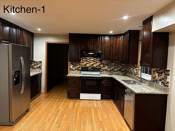 2nd image of 10678 Indian Woods Dr